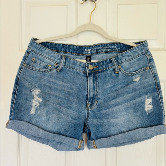 GAP Pants - GAP sexy boyfriend denim shorts